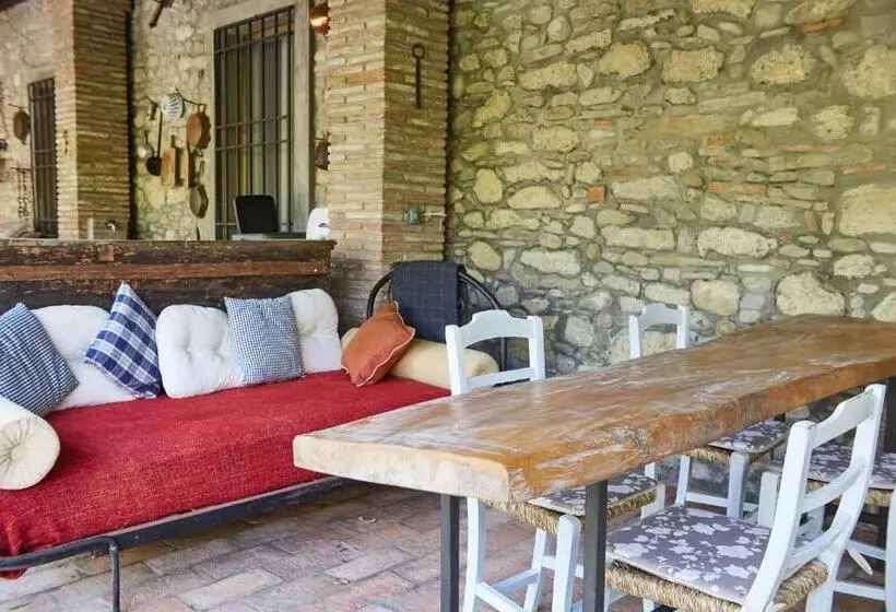 Huoneisto 1 Makuuhuone, Agriturismo Virano19