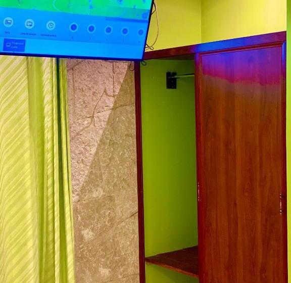 חדר דחוקס עם מיטת קינג, Boutique Tekali Inn