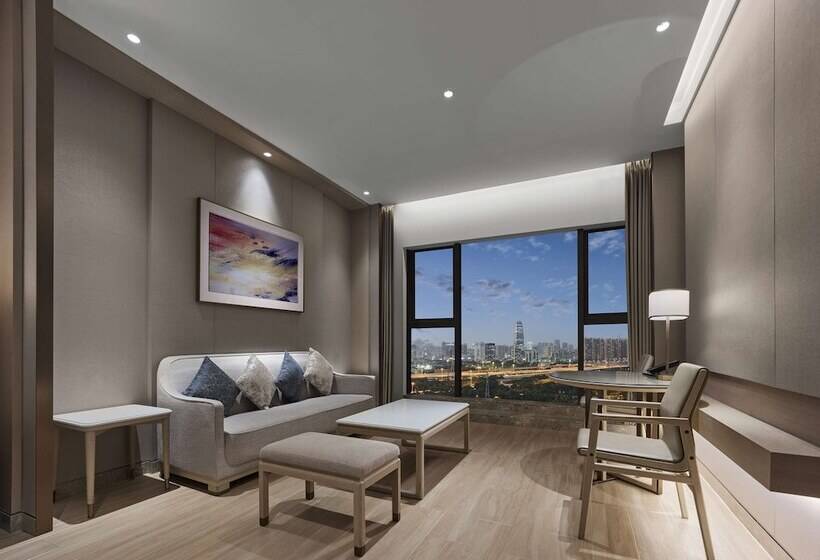 Studio Deluxe, Doubletree By Hilton Shenzhen Nanshan Hotel & Residences