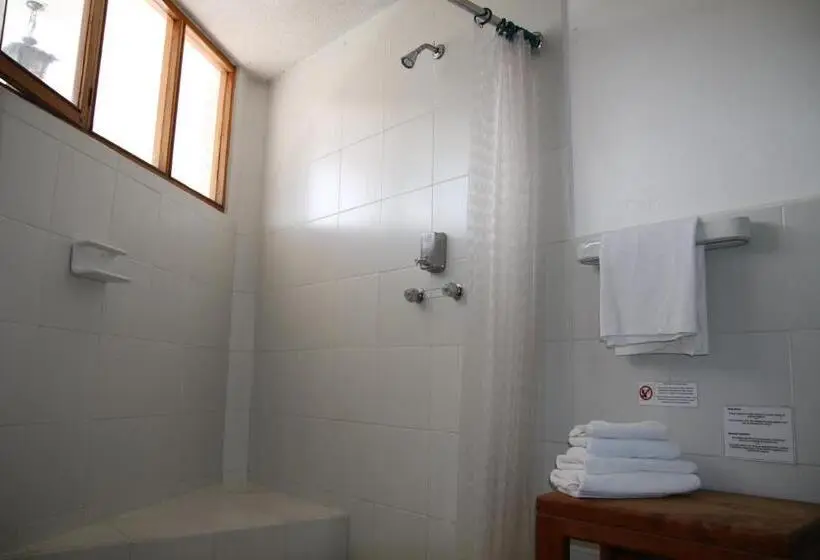 سوییت لوکس, La Posada Del Quinde