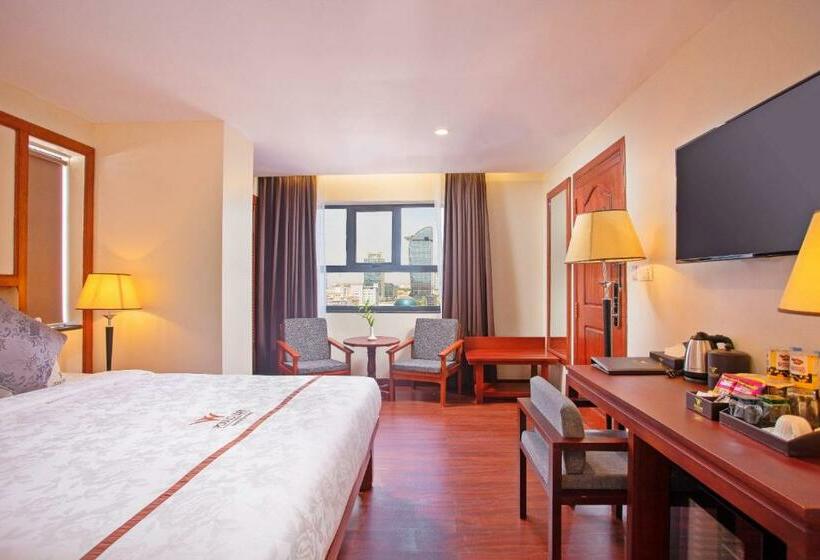 חדר דחוקס עם מיטת קינג, Poulo Wai Hotel & Apartment