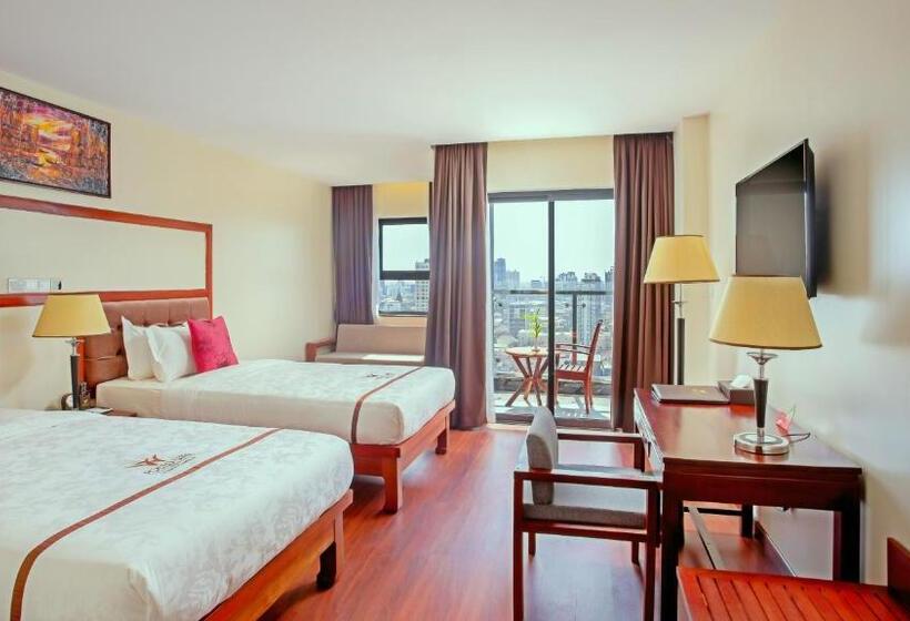 Номер Стандарт с Балконом, Poulo Wai Hotel & Apartment