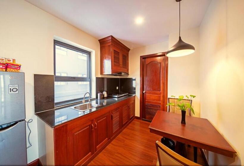 이그제큐티브 스위트 킹침대, Poulo Wai Hotel & Apartment