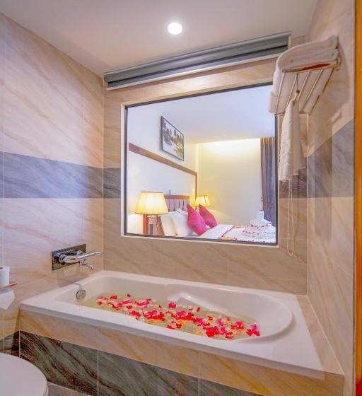Студио Executive, Poulo Wai Hotel & Apartment