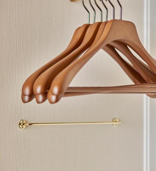 اتاق پرمیوم, Four Seasons Hotel Madrid