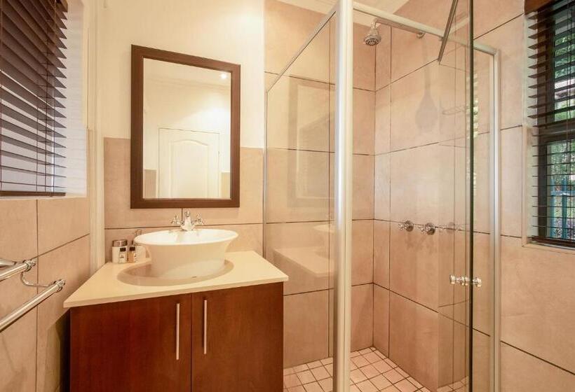 غرفة قياسية مطلّة علي البحر مزوَّدة بشُرفة, Kitesview Bed And Breakfast