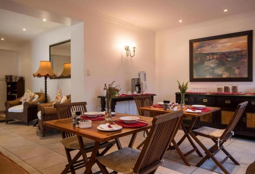 غرفة قياسية مطلّة علي البحر مزوَّدة بشُرفة, Kitesview Bed And Breakfast