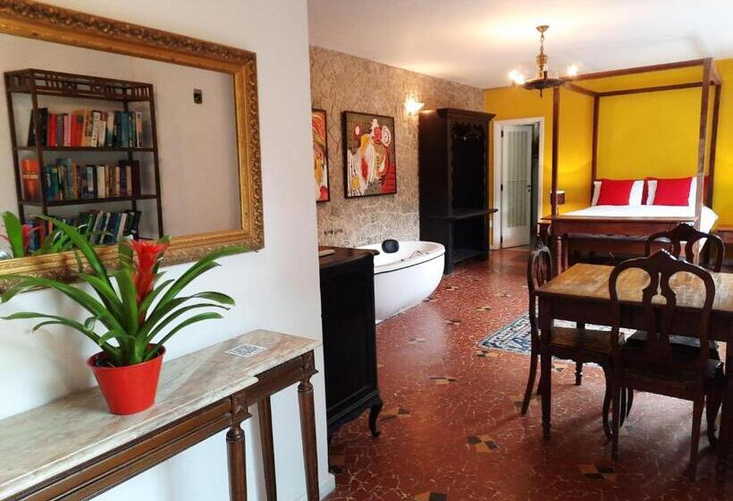 سوییت لوکس, Rio Boutique Suites