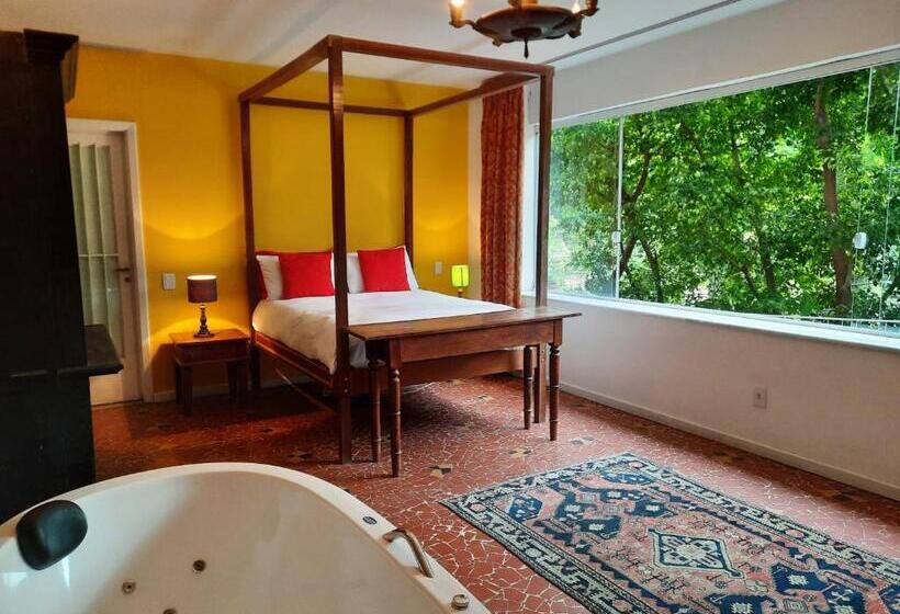 سوییت لوکس, Rio Boutique Suites