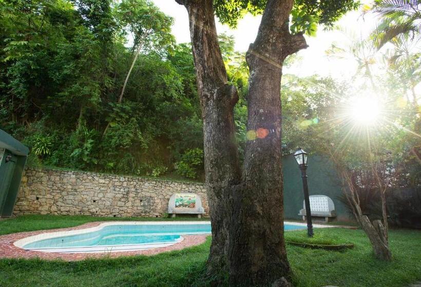 اتاق استاندارد سه نفره, Rio Boutique Suites