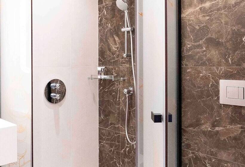 Номер Deluxe, Mercure Blagoveshchensk