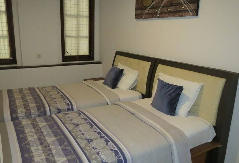 침실 3개 아파트, Beachfront Suite Alit