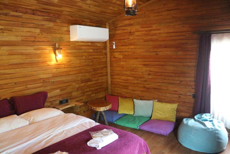 جناح جونيور, Green