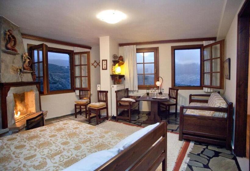 Family Apartment, Dio Studios