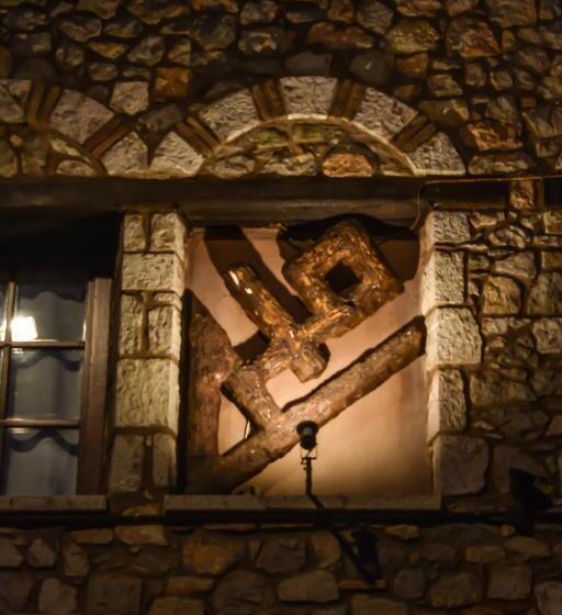 Family Apartment, Dio Studios