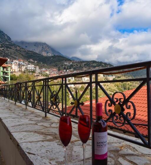 Family Apartment, Dio Studios