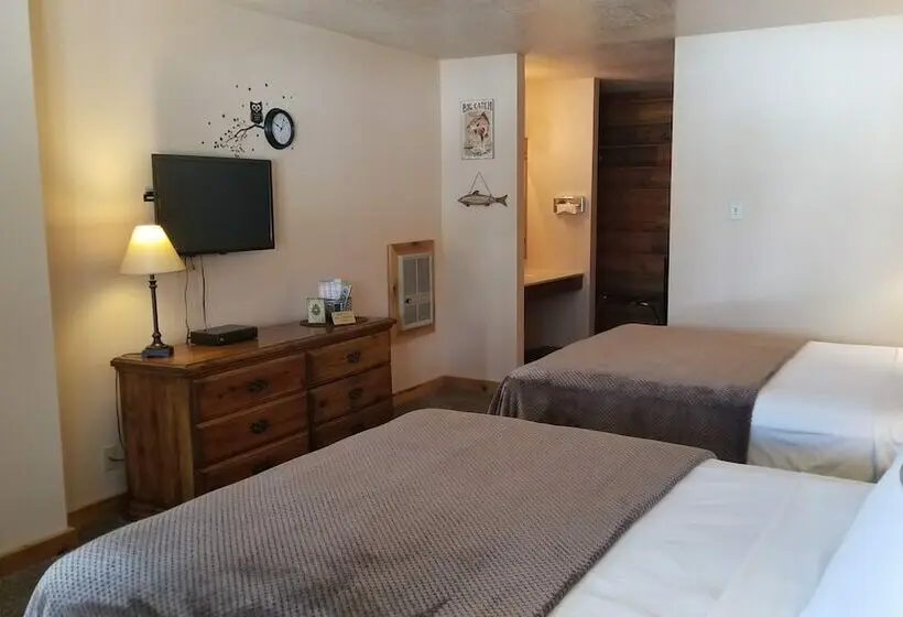 2ダブルベッドのスタンダードルーム, Duck Creek Village Inn