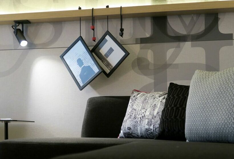 디럭스 룸, Frankfurt Airport Marriott