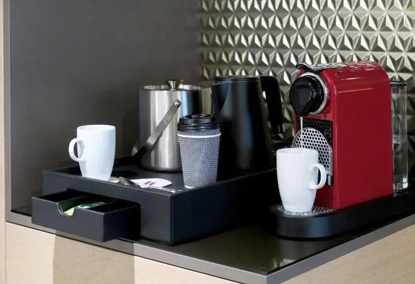 سوئیت کلاب, Frankfurt Airport Marriott