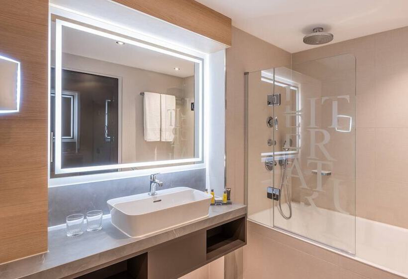 디럭스 룸, Frankfurt Airport Marriott