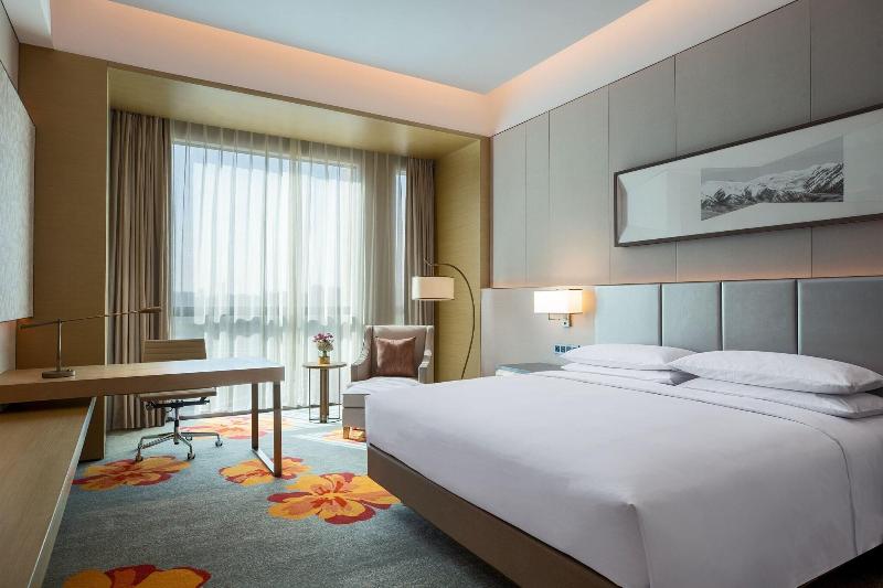 클럽 룸 킹침대, Sheraton Beijing Lize