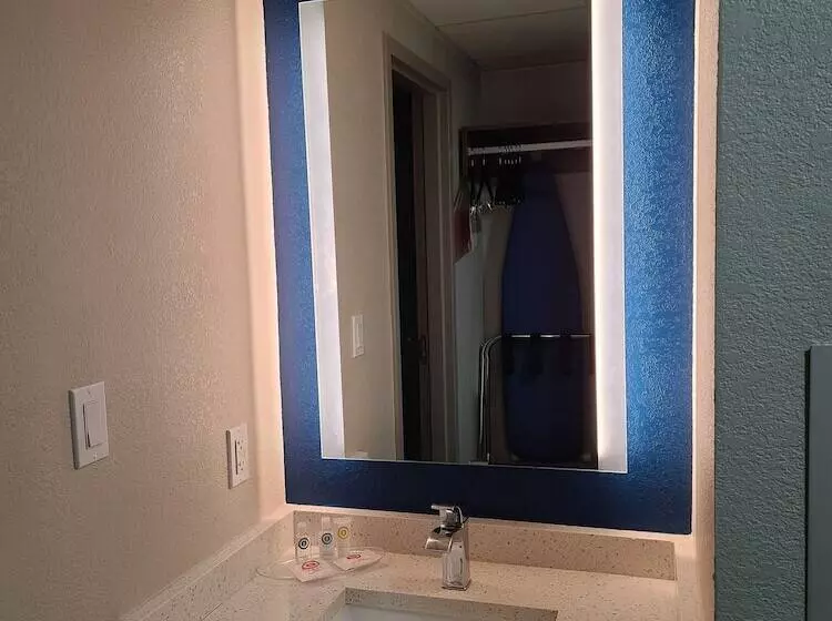2ダブルベッドのスタンダードルーム, Comfort Inn Boston Milford