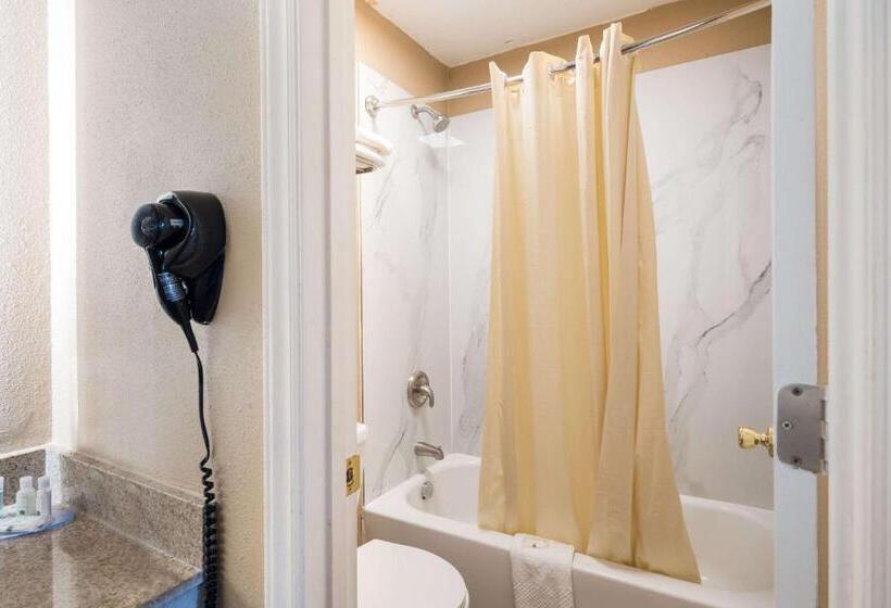 Номер Стандарт, Quality Inn