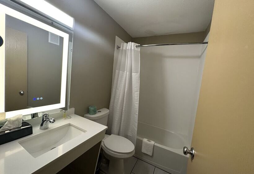 Quarto Estandar 2 Camas Casal, Super 8 By Wyndham Baltimore/essex Area