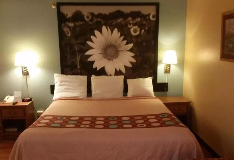 キングサイズベッドのスタンダードルーム, Super 8 By Wyndham Baltimore/essex Area
