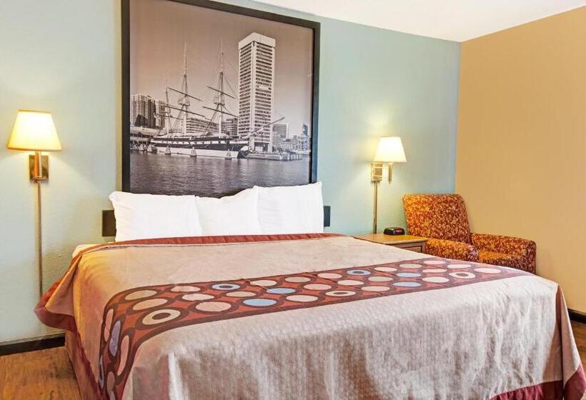 Quarto Estandar Cama King, Super 8 By Wyndham Baltimore/essex Area