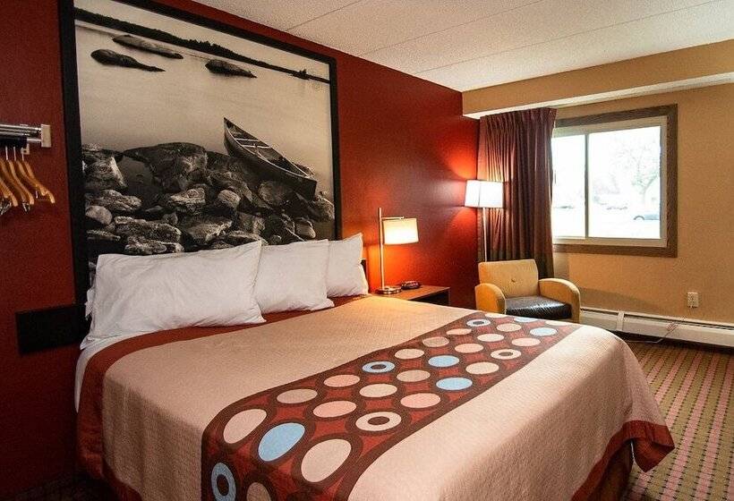 Номер Deluxe, Super 8 By Wyndham Brooklyn Center/mpls