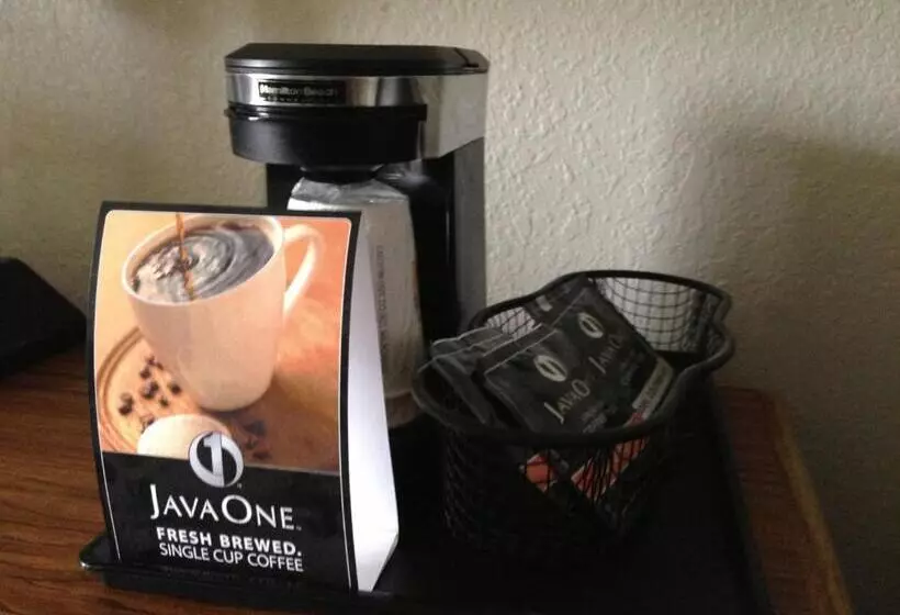 اتاق استاندارد با تخت بزرگ, Super 8 By Wyndham Newport News/jefferson Ave