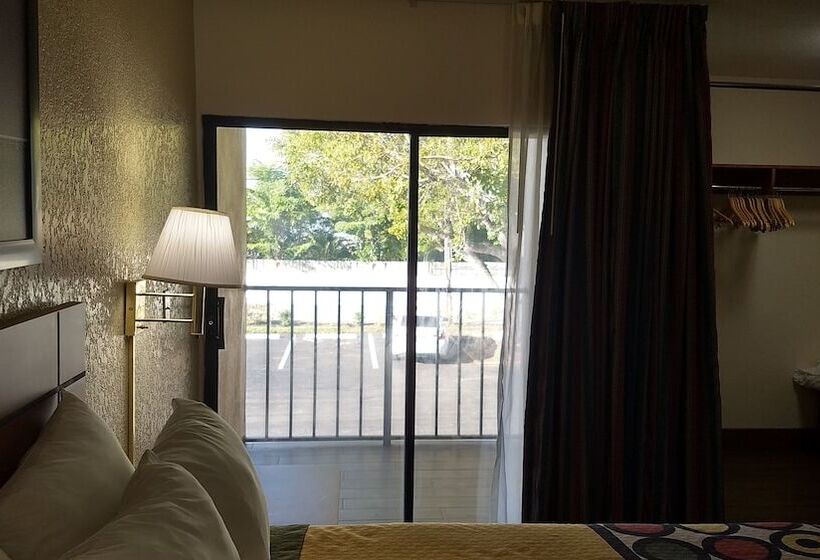 Номер Стандарт 2 Двуспальные Кровати, Super 8 By Wyndham North Palm Beach