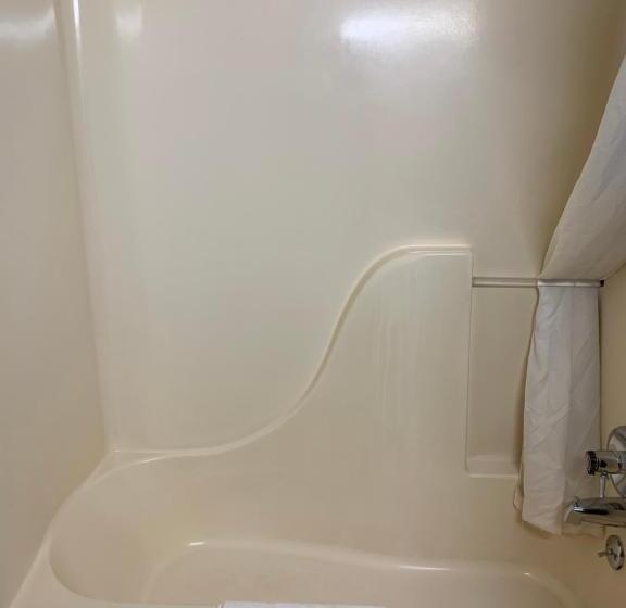 Стандартный Номер Кровать Кинг, Super 8 By Wyndham O Neill Ne