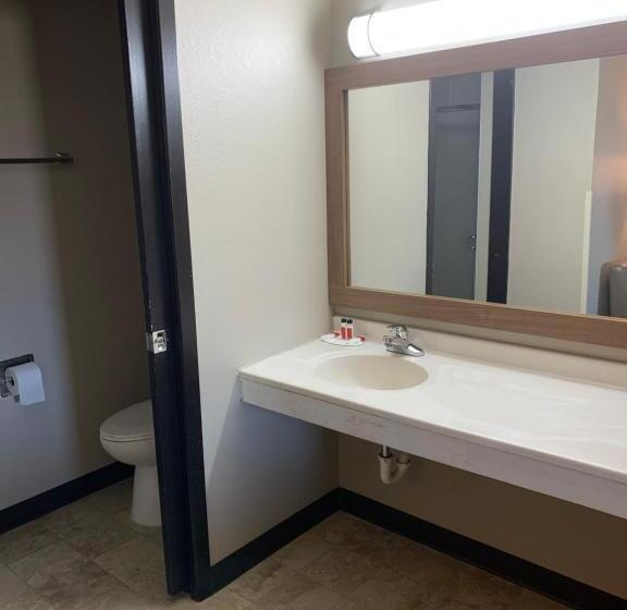 Номер Стандарт 2 Двуспальные Кровати, Super 8 By Wyndham O Neill Ne