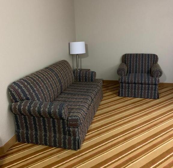 Люкс Кровать Кинг, Super 8 By Wyndham O Neill Ne