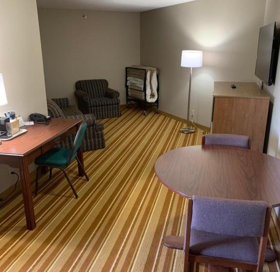 Люкс Кровать Кинг, Super 8 By Wyndham O Neill Ne