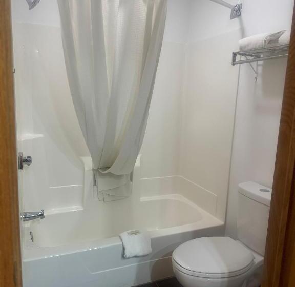 غرفة قياسية سرير كينج, Super 8 By Wyndham Sparta