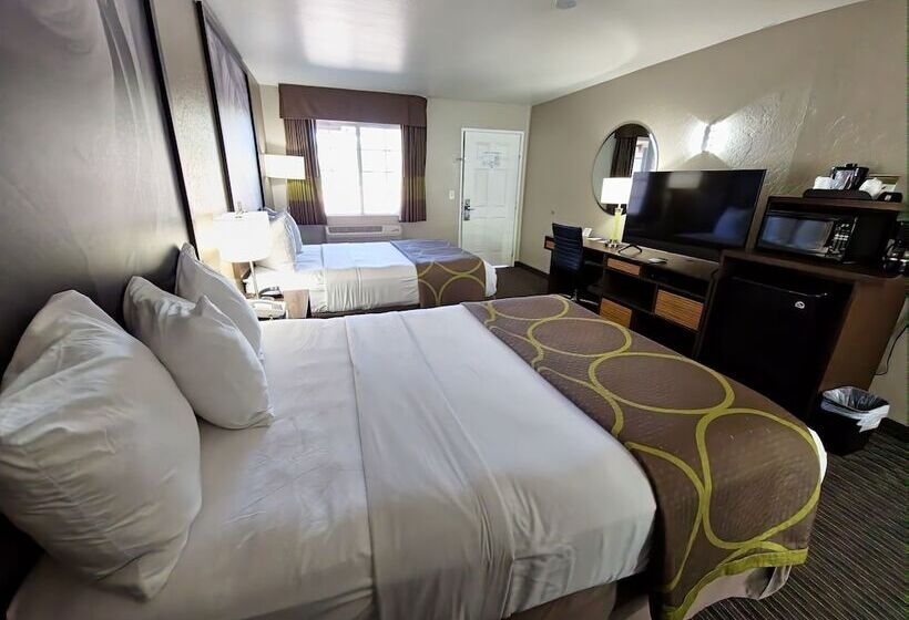 스탠다드 룸 킹사이즈 침대, Super 8 By Wyndham Wickenburg Az