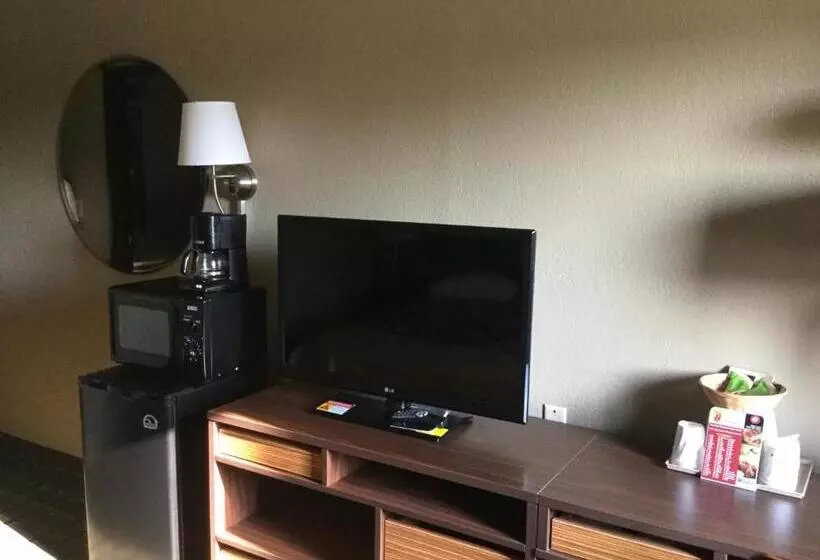 Standard-huone King-vuode, Super 8 By Wyndham Youngstown/austintown