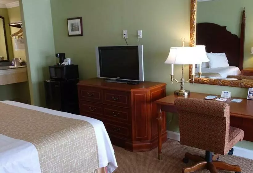 身障者適用クイーンサイズベッドルーム, Quality Inn