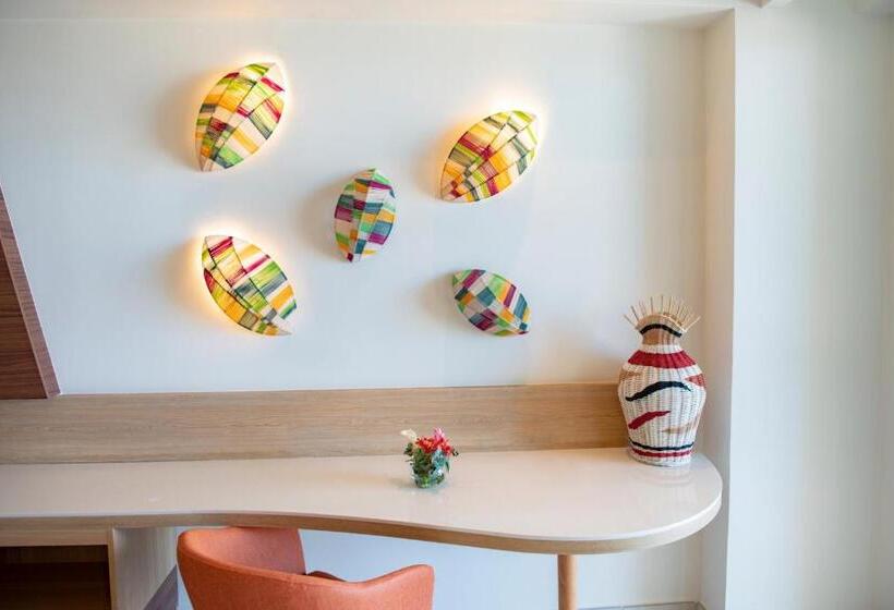 Полулюкс Клуб, Hyatt Ziva Cap Cana