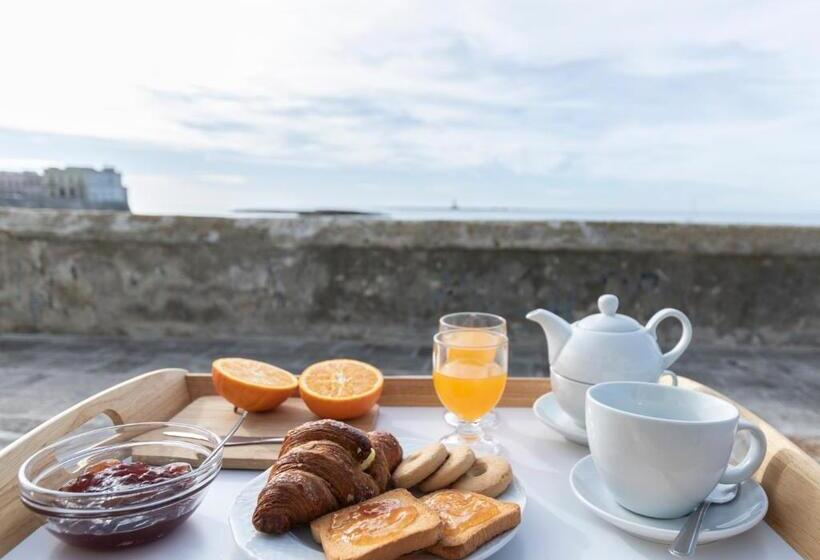 Tripla Superiore Vista Mare, B&b La Riviera