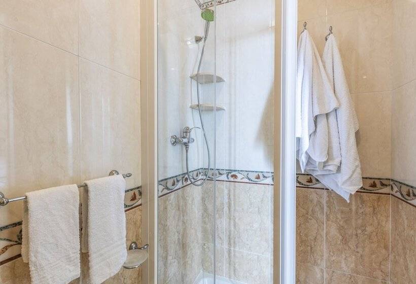 Tripla Superiore Vista Mare, B&b La Riviera