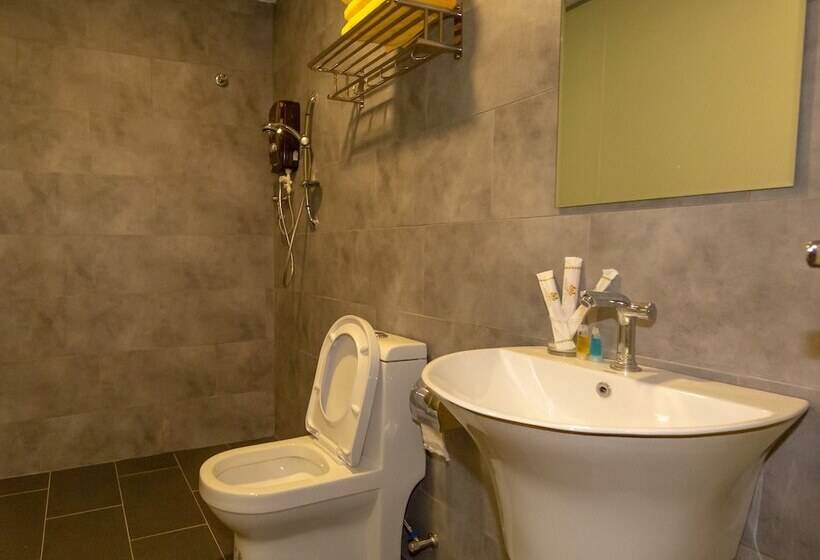 اتاق لوکس با تخت بزرگ, Elmark Hotel Malacca