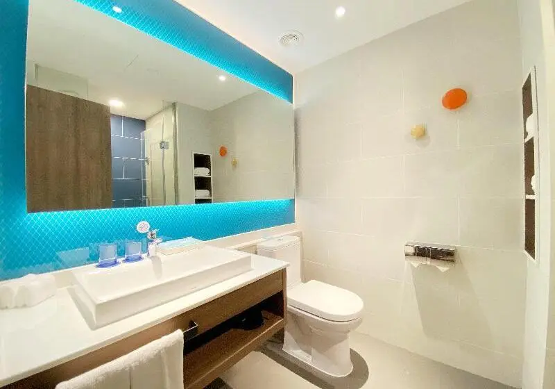 キングサイズベッドのスタンダードルーム, Holiday Inn Express Quanzhou City Center, An Ihg