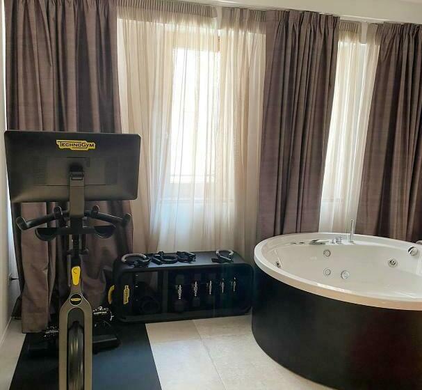 小型套房, The Corner Duomo