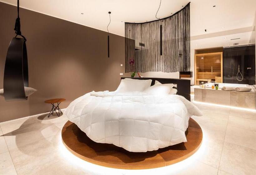 行政套房, The Corner Duomo