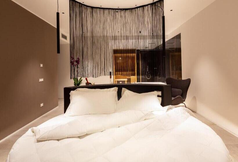 行政套房, The Corner Duomo