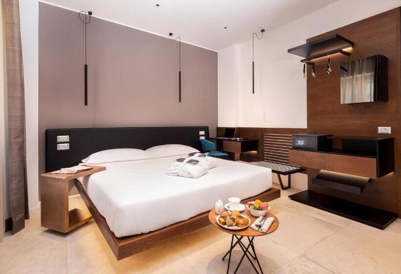 高级大房间, The Corner Duomo